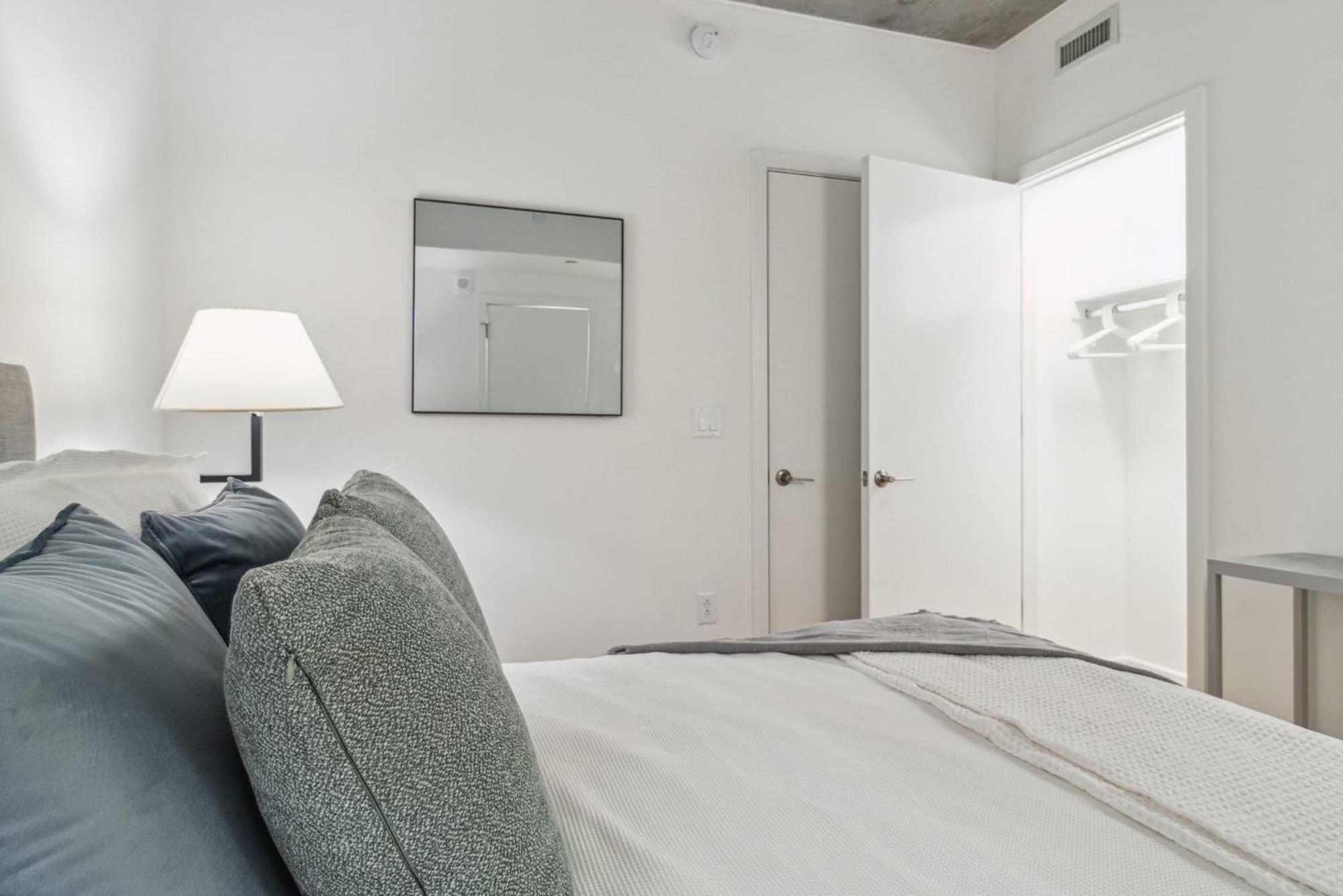 Contemporary City Living Apartments In Нашвілл Екстер'єр фото