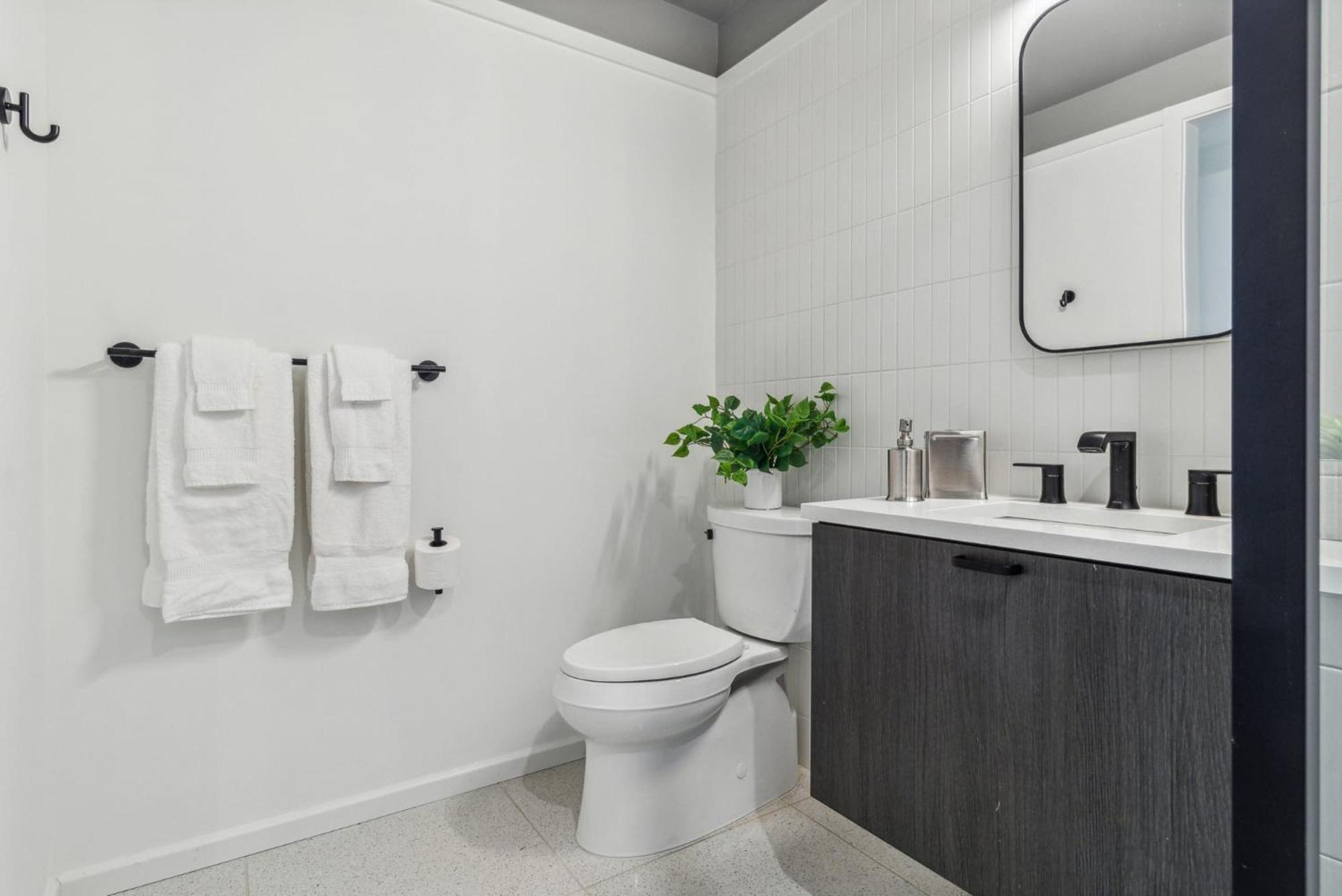 Contemporary City Living Apartments In Нашвілл Екстер'єр фото