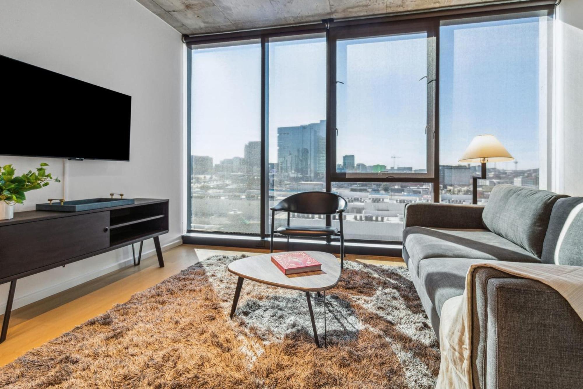 Contemporary City Living Apartments In Нашвілл Екстер'єр фото