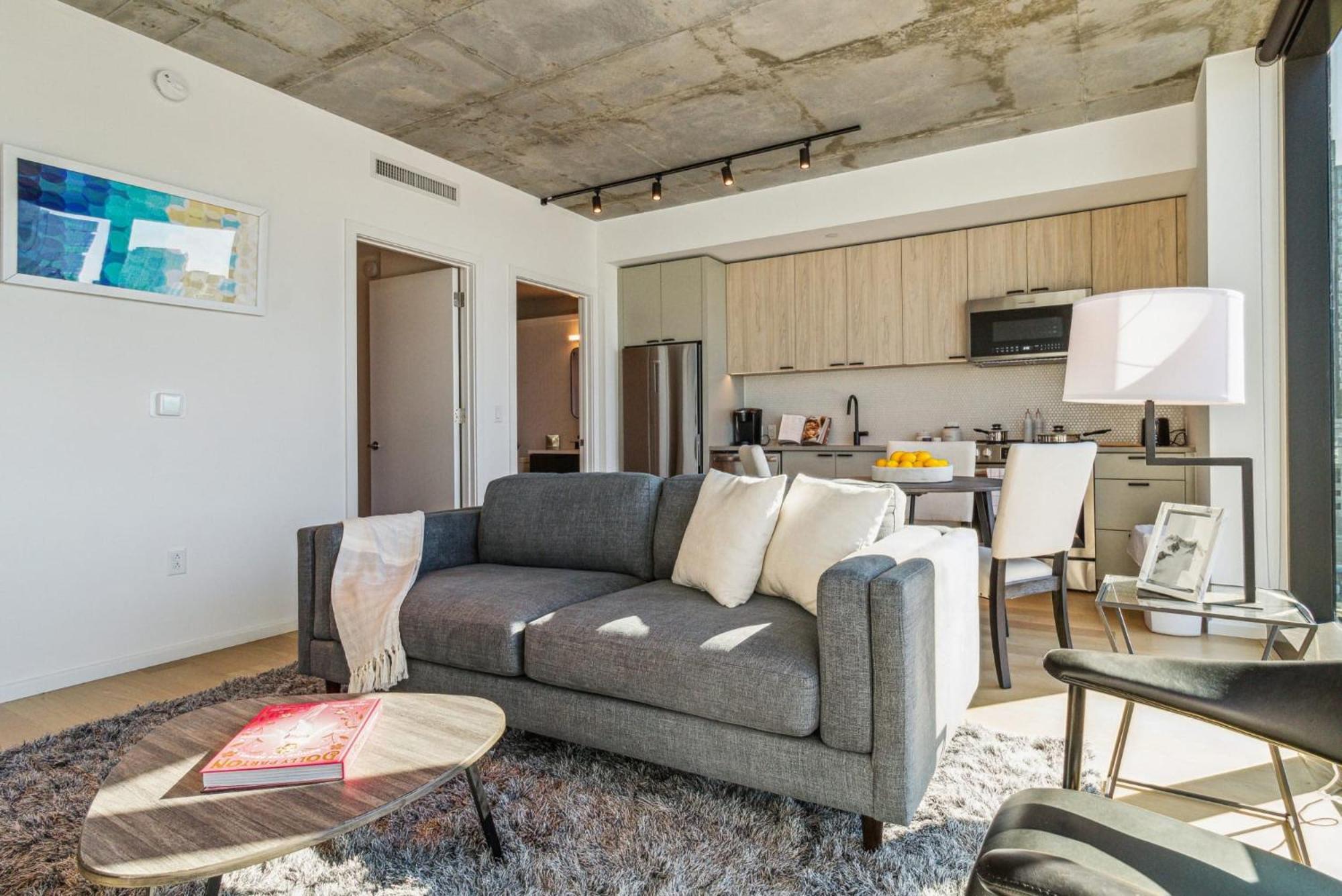 Contemporary City Living Apartments In Нашвілл Екстер'єр фото