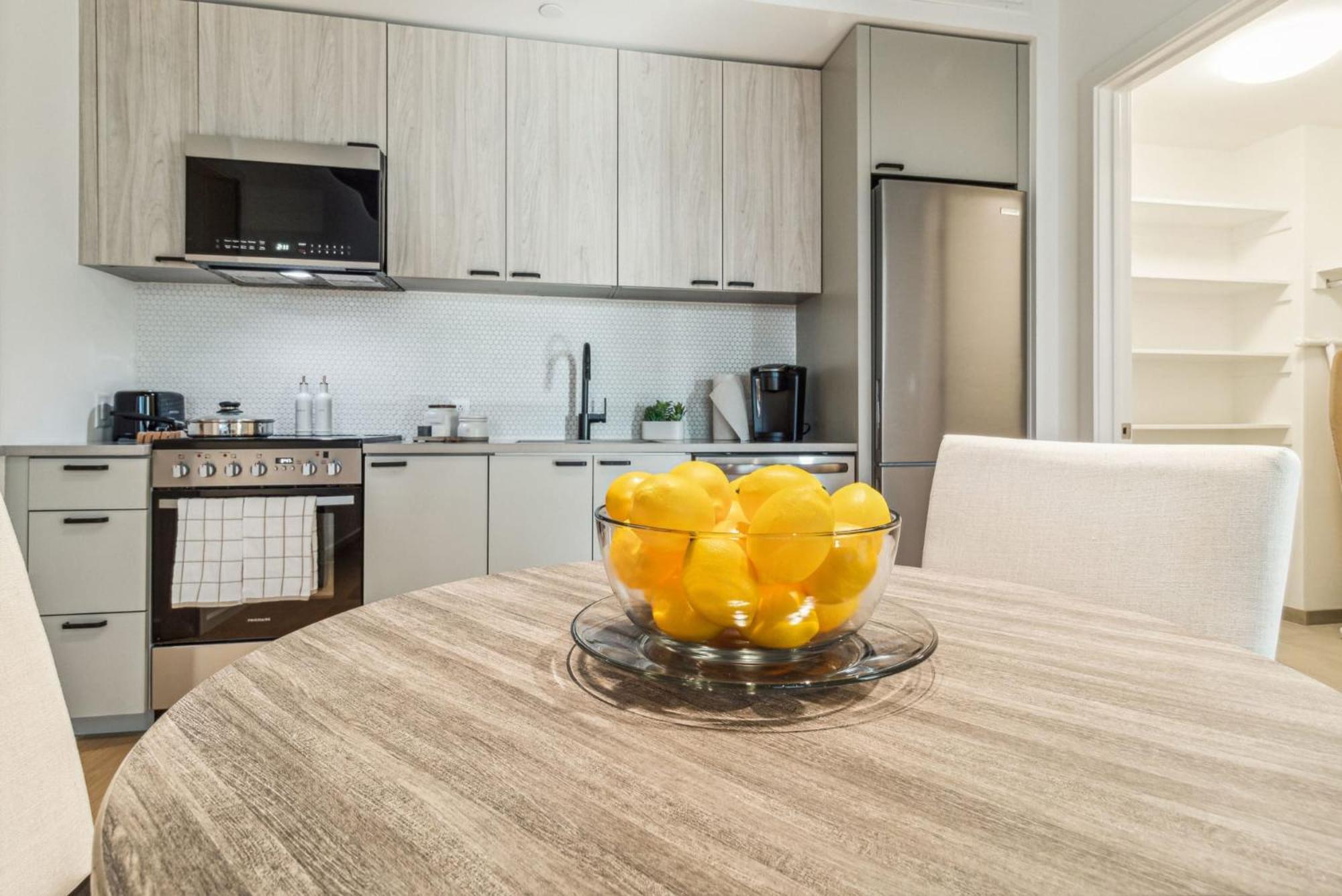 Contemporary City Living Apartments In Нашвілл Екстер'єр фото