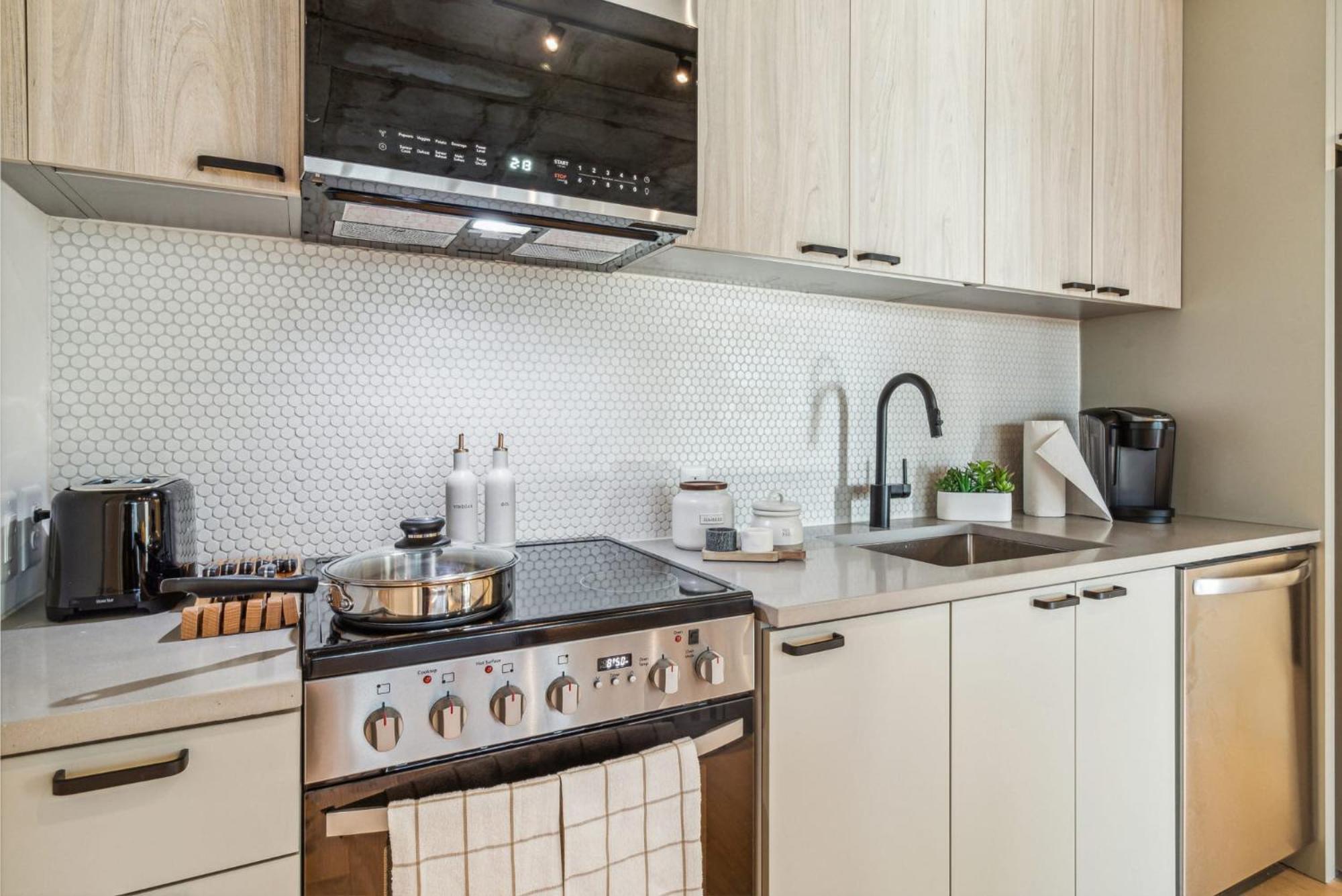 Contemporary City Living Apartments In Нашвілл Екстер'єр фото